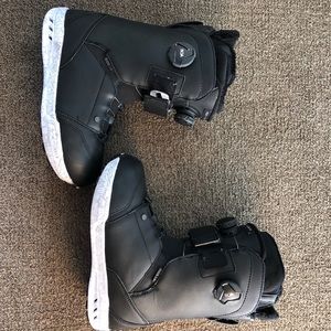 Ride Women’s Snowboard Boots Size 9